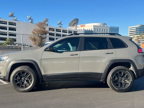 Used 2022 Jeep Cherokee Latitude w/ Trailer Tow Group image 8