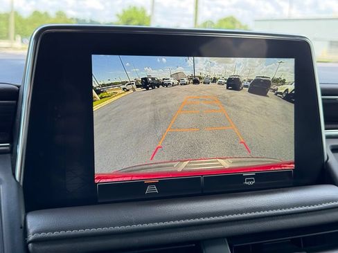 Used 2023 GMC Yukon SLT RWD image 35