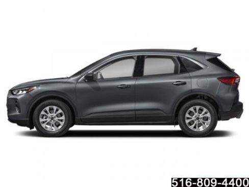 Used 2025 Ford Escape Active w/ Cold Weather Package image 4