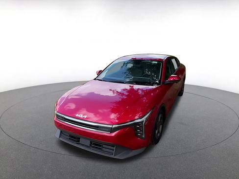 Used 2025 Kia K4 FWD image 8