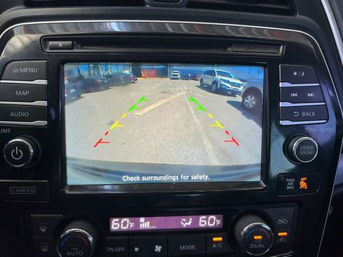 Used 2017 Nissan Maxima 3.5 S FWD image 17