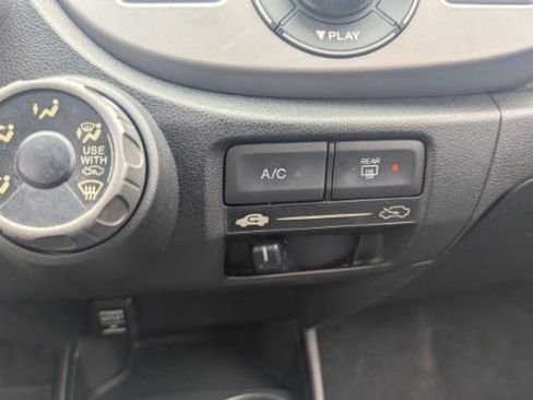 Used 2009 Honda Fit Sport image 32