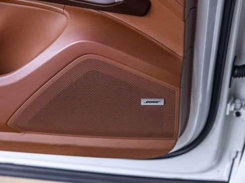 Certified 2023 Porsche Cayenne Platinum Edition image 41