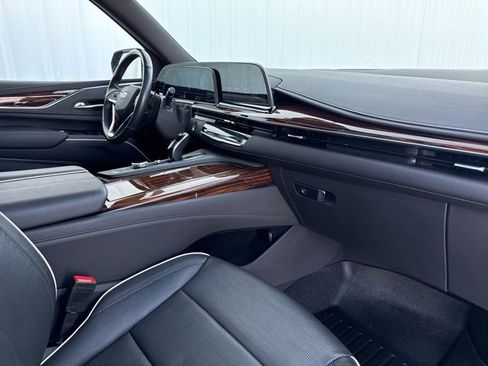 Certified 2021 Cadillac Escalade ESV Premium Luxury image 23