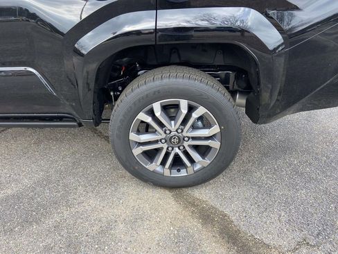 New 2026 Toyota 4Runner Limited image 9