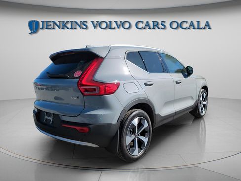 New 2025 Volvo XC40 B5 Core w/ Protection Package Premier image 8