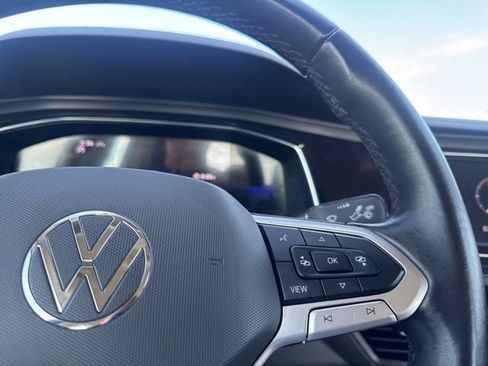 Used 2024 Volkswagen Jetta SE FWD image 11