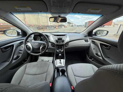 Used 2013 Hyundai Elantra GLS image 35