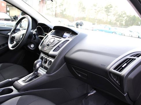 Used 2014 Ford Focus SE image 17