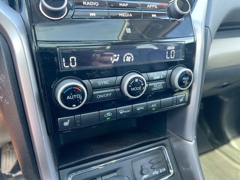 Used 2021 Subaru Ascent Limited w/ Technology Package AWD/4WD image 11