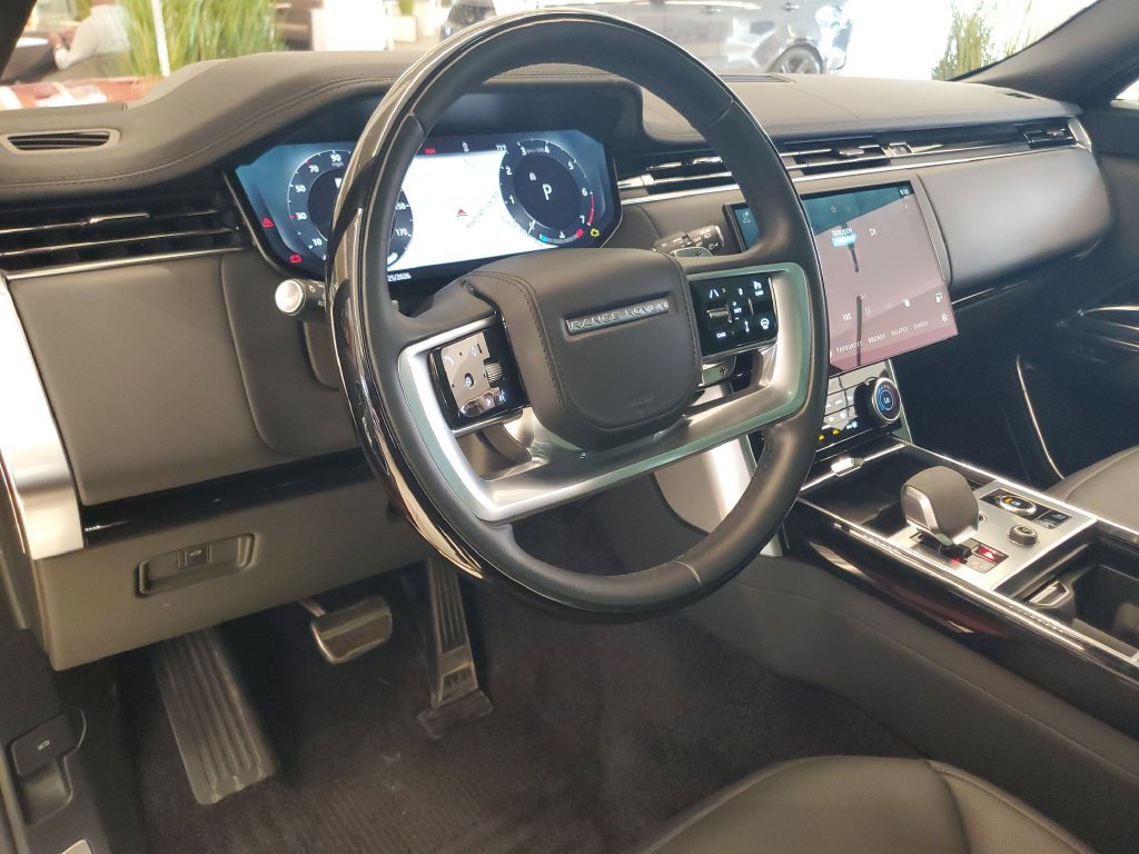 Used 2023 Land Rover Range Rover SE AWD/4WD image 15