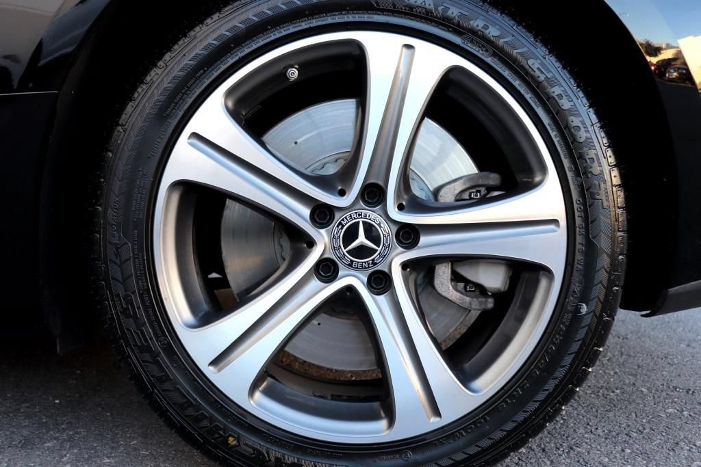 Used 2018 Mercedes-Benz E 400 Coupe w/ Premium 1 Package image 85