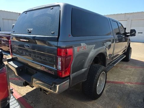 Used 2022 Ford F250 Lariat w/ Lariat Value Package AWD/4WD image 5