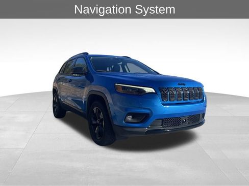 Used 2023 Jeep Cherokee Altitude Lux w/ Lux Elite Package image 3