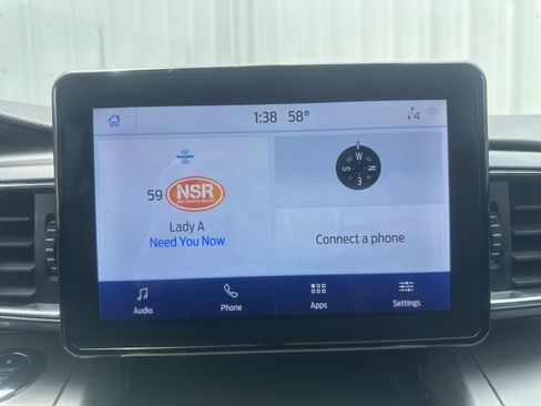 Used 2020 Ford Explorer XLT w/ Equipment Group 202A RWD image 24