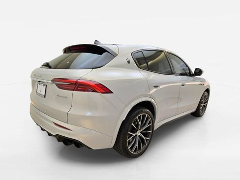 Certified 2023 Maserati Grecale Modena AWD/4WD image 9