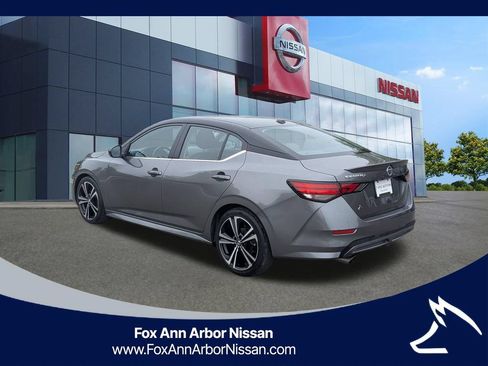 Certified 2023 Nissan Sentra SR FWD image 3