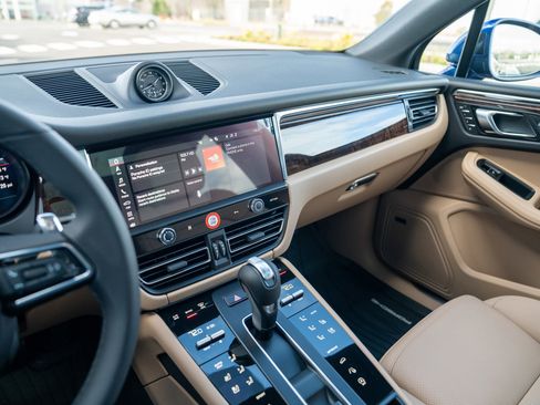 New 2026 Porsche Macan S image 17