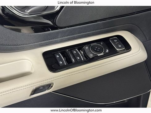 New 2026 Lincoln Aviator AWD image 20