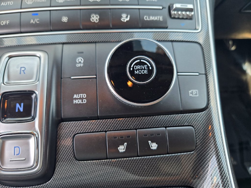Used 2023 Hyundai Santa Fe SEL FWD image 18