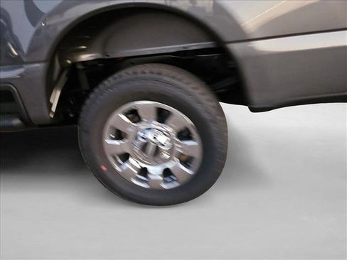 New 2026 Ford F250 Lariat w/ Chrome Package image 9