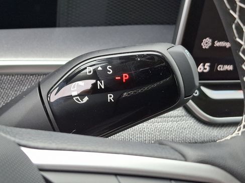 New 2025 Volkswagen Tiguan S AWD/4WD image 7