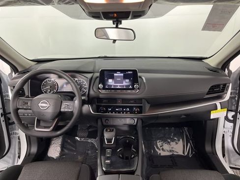 New 2026 Nissan Rogue SV FWD image 38