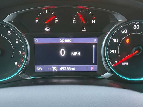 Used 2022 Chevrolet Traverse LT image 26