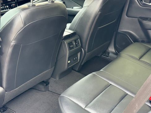 Certified 2025 Nissan Rogue SL w/ SL Premium Package image 31