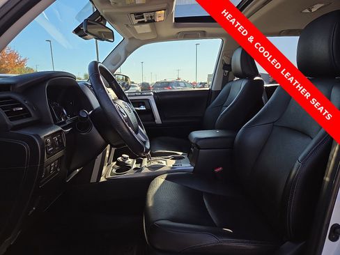 Used 2023 Toyota 4Runner Limited image 15