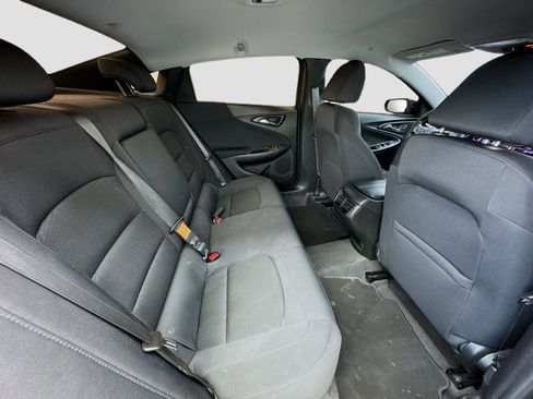 Used 2023 Chevrolet Malibu LT image 17