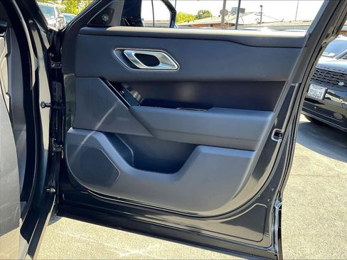 New 2026 Land Rover Range Rover Velar Dynamic SE image 27