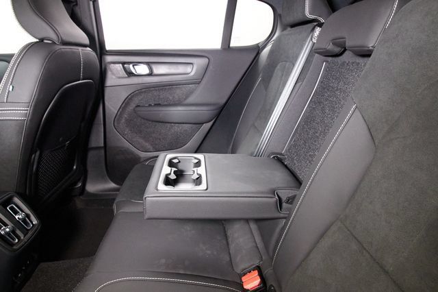 Certified 2023 Volvo C40 P8 Recharge Plus w/ Climate Package AWD/4WD image 21