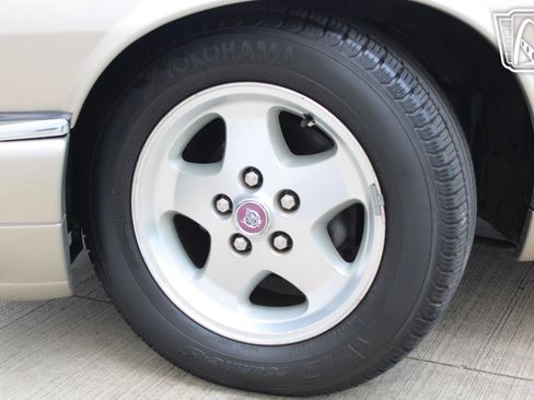 Used 1995 Jaguar XJS 4.0 Convertible image 36