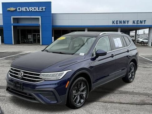 Used 2023 Volkswagen Tiguan SE FWD image 30