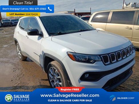 Used 2023 Jeep Compass Latitude AWD/4WD image 5