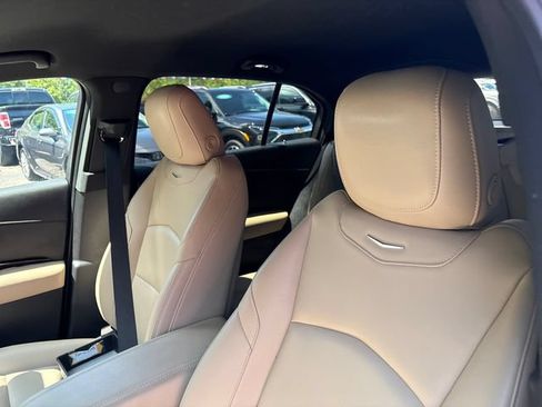 Used 2024 Cadillac XT4 Luxury w/ LPO, Floor Liner Package AWD/4WD image 9