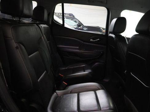 Used 2021 GMC Acadia SLT w/ Elevation Edition image 13