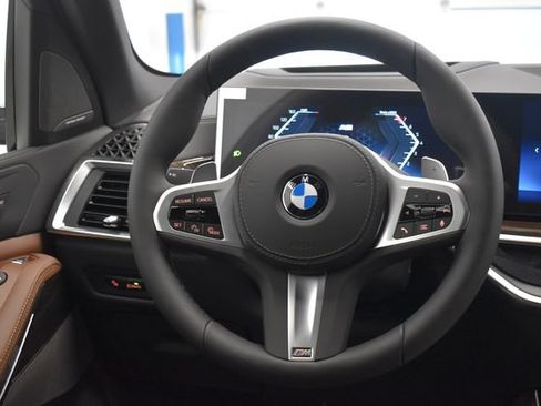 New 2026 BMW X5 xDrive40i w/ M Sport Package AWD/4WD image 24