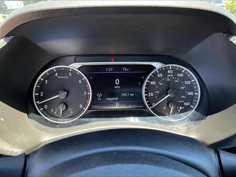 Used 2024 Nissan Sentra SV FWD image 13