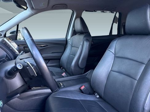 Used 2016 Honda Pilot Touring image 22