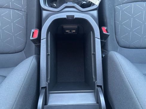 Used 2021 Toyota RAV4 XLE image 36