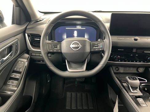 New 2026 Nissan Rogue Platinum w/ Platinum Premium Package image 12