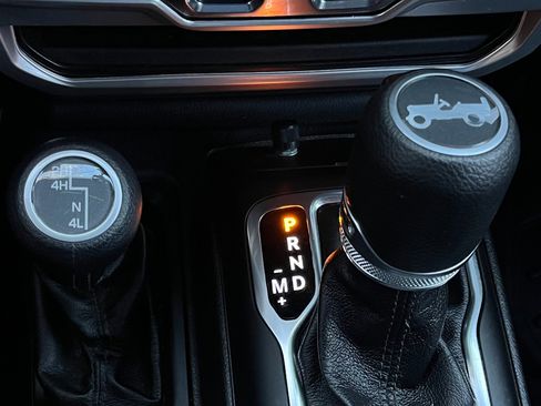 Used 2019 Jeep Wrangler Unlimited Sport S image 36