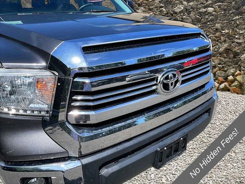 Used 2016 Toyota Tundra SR5 w/ SR5 Upgrade Package AWD/4WD image 26
