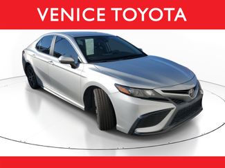 Certified 2021 Toyota Camry SE image 1