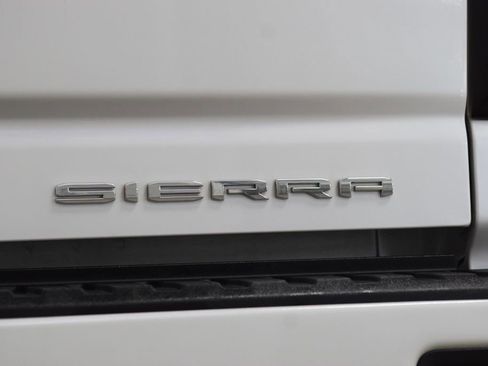 Used 2025 GMC Sierra 2500 Denali Ultimate AWD/4WD image 21