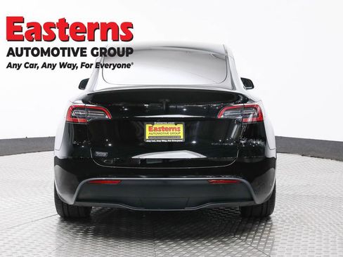 Used 2022 Tesla Model Y Performance image 6