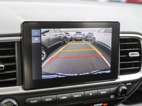 Used 2026 Hyundai Venue SEL FWD image 24
