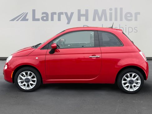 Used 2017 FIAT 500 Pop image 2